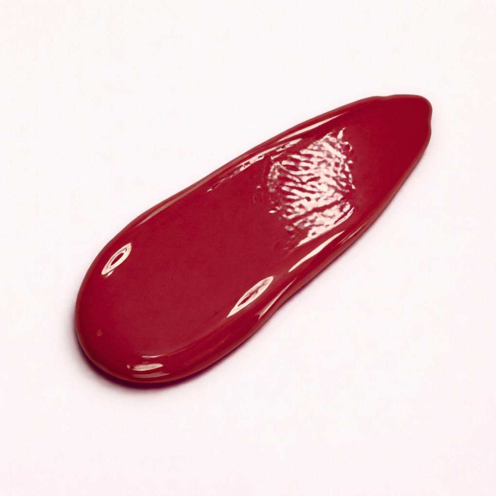 Oplenza Signature Ultra Shine Lip Gloss swatch in Dark Souls.