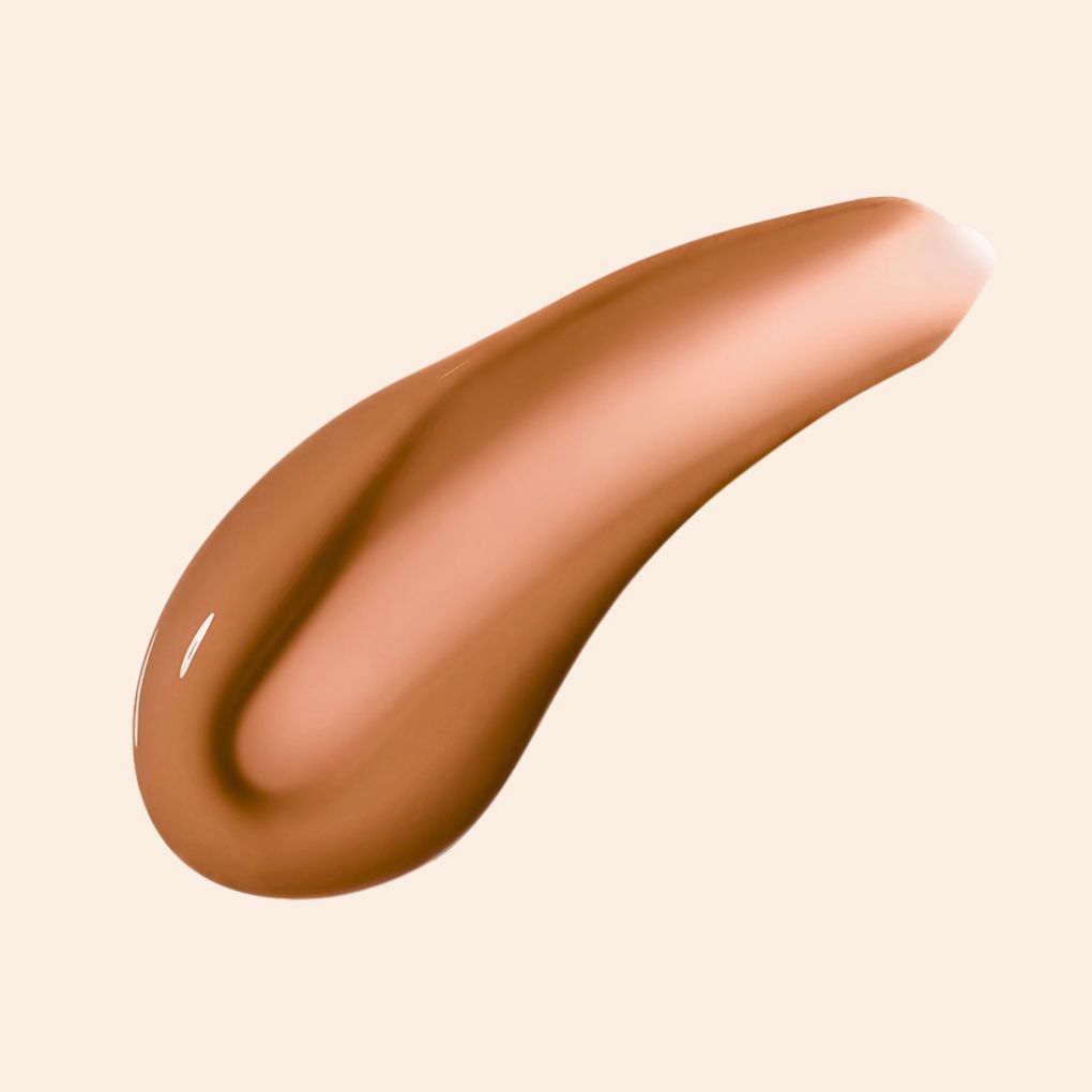 Oplenza Opulent Lustre Gloss Swatch - Maple, professional makeup, smudge-proof, dewy glow lip gloss for a radiant, long-lasting makeup look
