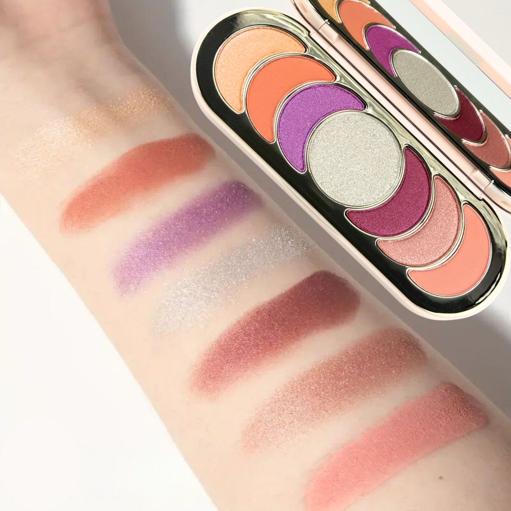 Close-up swatches of Oplenza Easy Glam Eyeshadow Palette "Moonlight" the best eye makeup with excellent color payoff