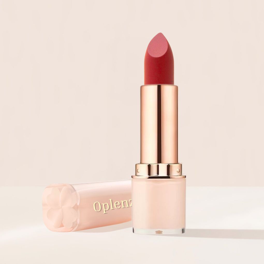 Signature Moist-Matte Lipstick shade 10 Red Standard
