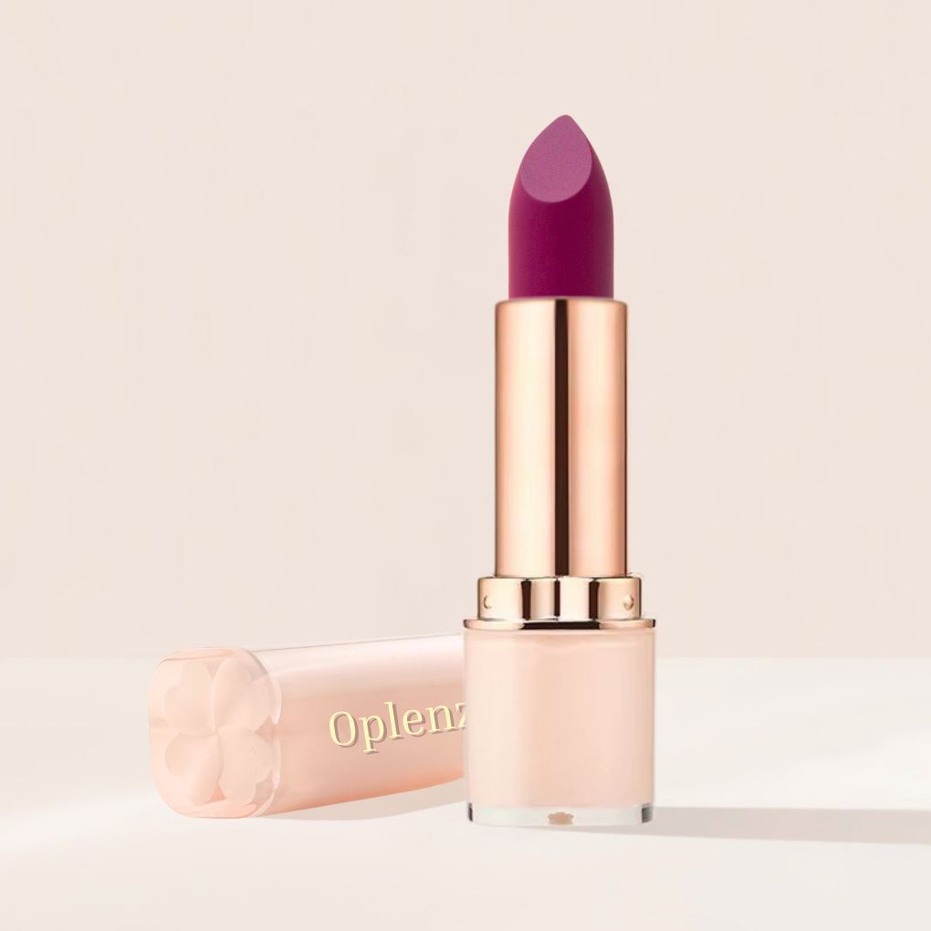 Signature Moist-Matte Lipstick shade 11 Icon Status