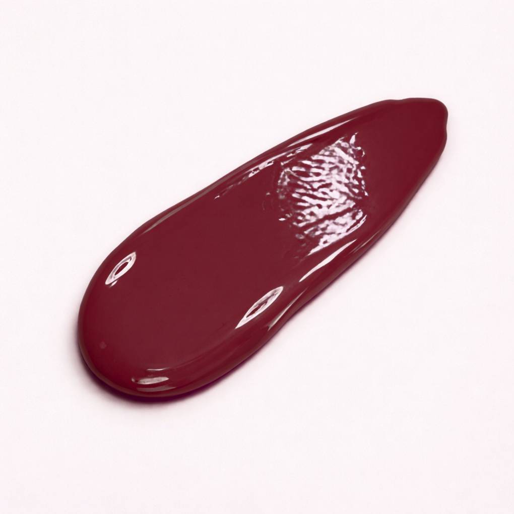 Oplenza Signature Ultra Shine Lip Gloss swatch in Zuri.